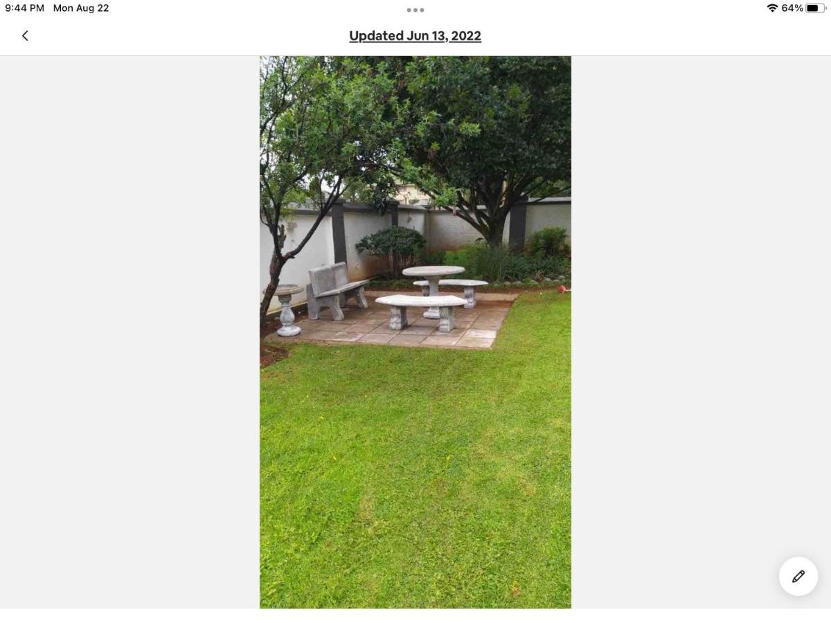 Rueby's 101 Apartment Dullstroom